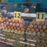 Potražnja jaja na pijacama sve intenzivnija
