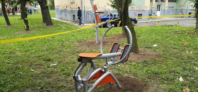 Sremska Mitrovica: Naselje Dekanske bašte dobilo fitnes teretanu na otvorenom