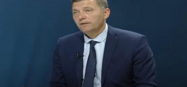 Direktan udar na zdravlje Šapčana: Zelenović zbog fotelje i poraza na izborima gura grad u vanrednu situaciju